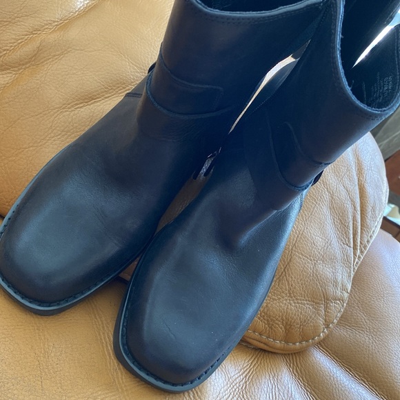 Sole Society Karissa ankle boots, Black leather. Square toe. size 7.5 like new - Picture 2 of 11